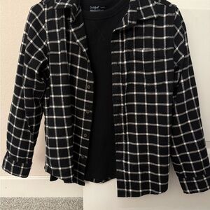 Black and White Plaid flannel   Shirt with black thermal t size boys large